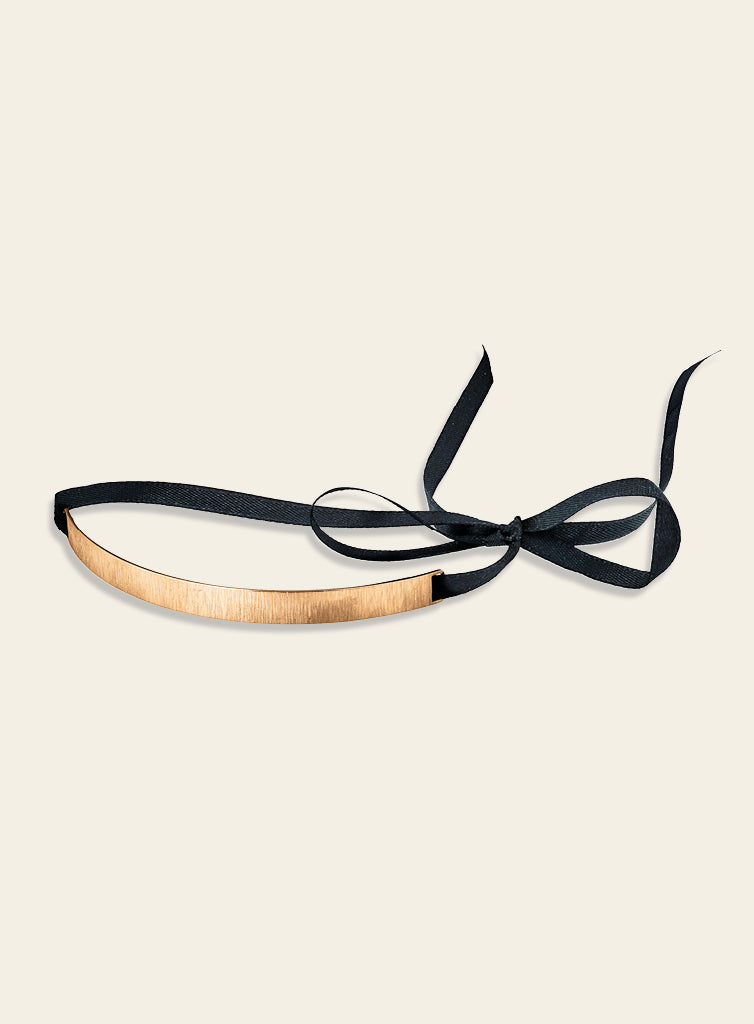 Maininki choker riipus, keltakullattua hopeaa