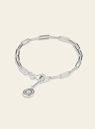 Charm rannekoru, hopeaa